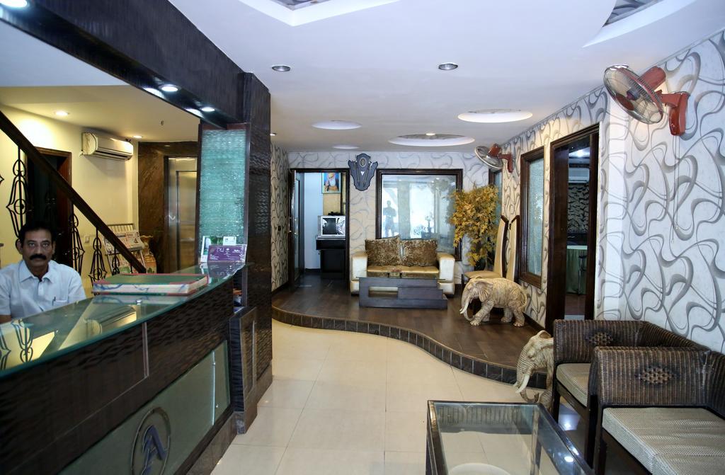 Hotel Ananda Делхи Екстериор снимка