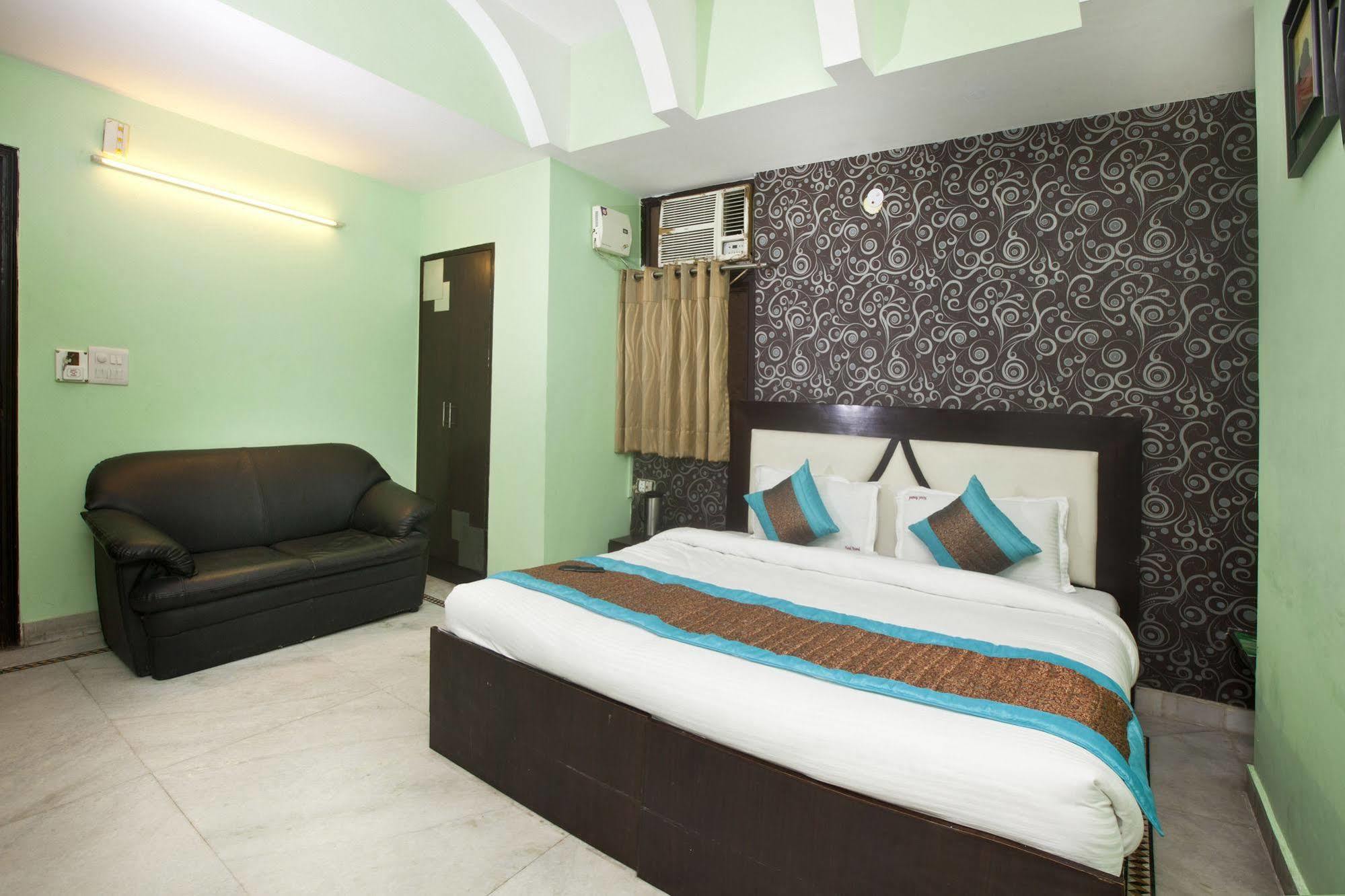 Hotel Ananda Делхи Екстериор снимка